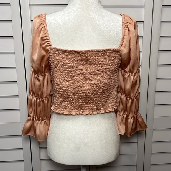Free People So Shirred Smocked Puff Sleeve Crop Top Size XL  Antique Shell - Picture 6 of 8